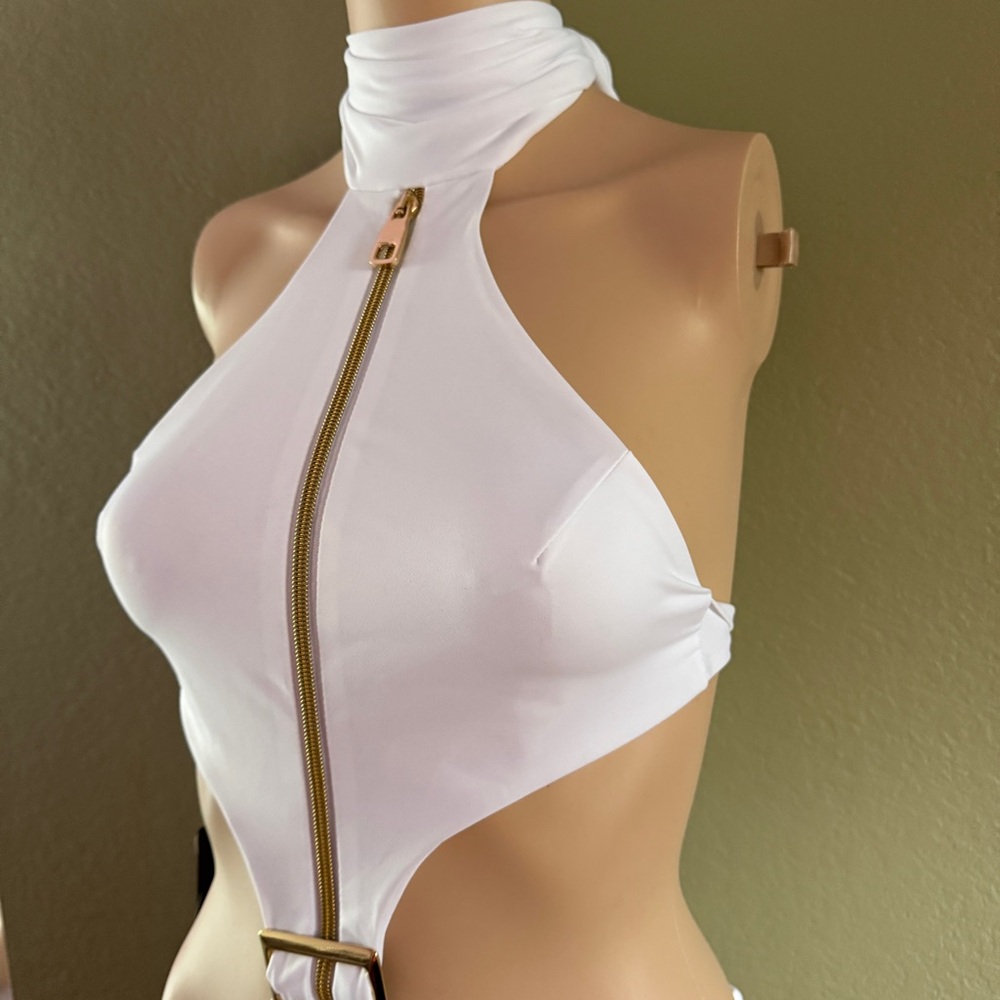 NWT Antoninas Luxury Cut Out White Designer Resort Cynosure Swimwear Size M - Picture 8 of 16